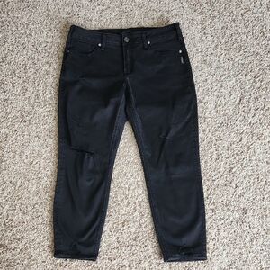 Silver Jeans - Avery Skinny Crop Black Distressed - W32/L25